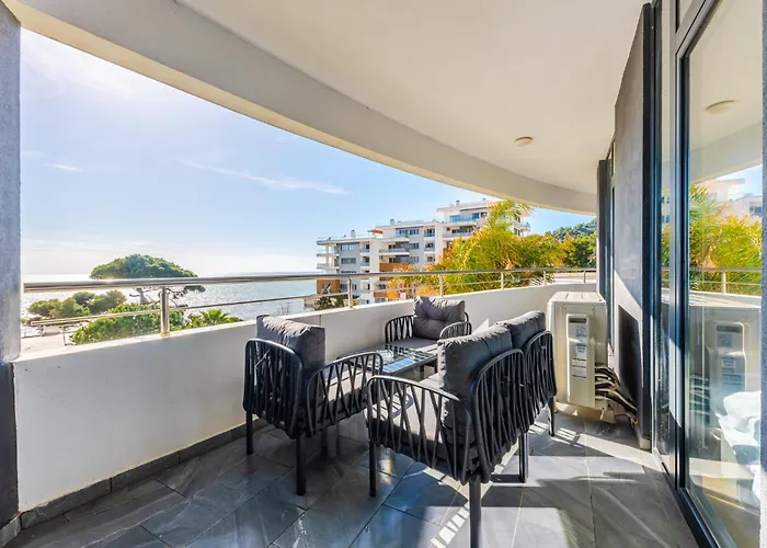 Hill Side Suite By Ps